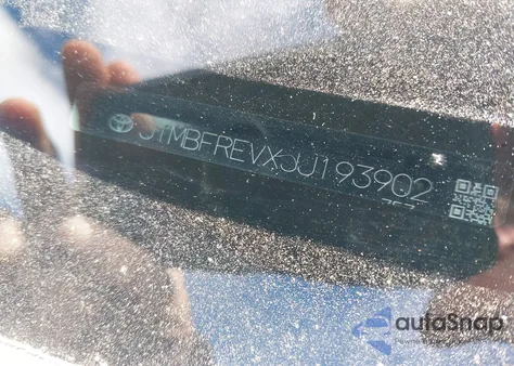 2018 Toyota Rav4 Le z USA, uszkodzony, nr VIN JTMBFREVXJJ193902